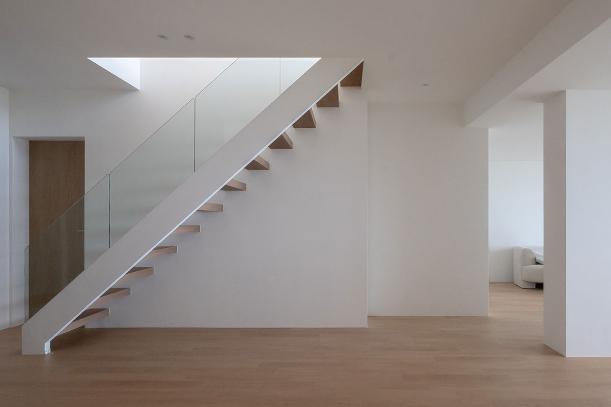 1mm_desgin_J_Penthouse